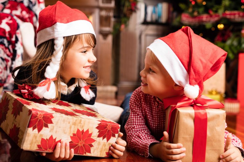 Regali Originali Di Natale Per Bambini.Giochi Di Imitazione Idee Regalo Per Bambini Natale 2019 Farmacosmo Blog